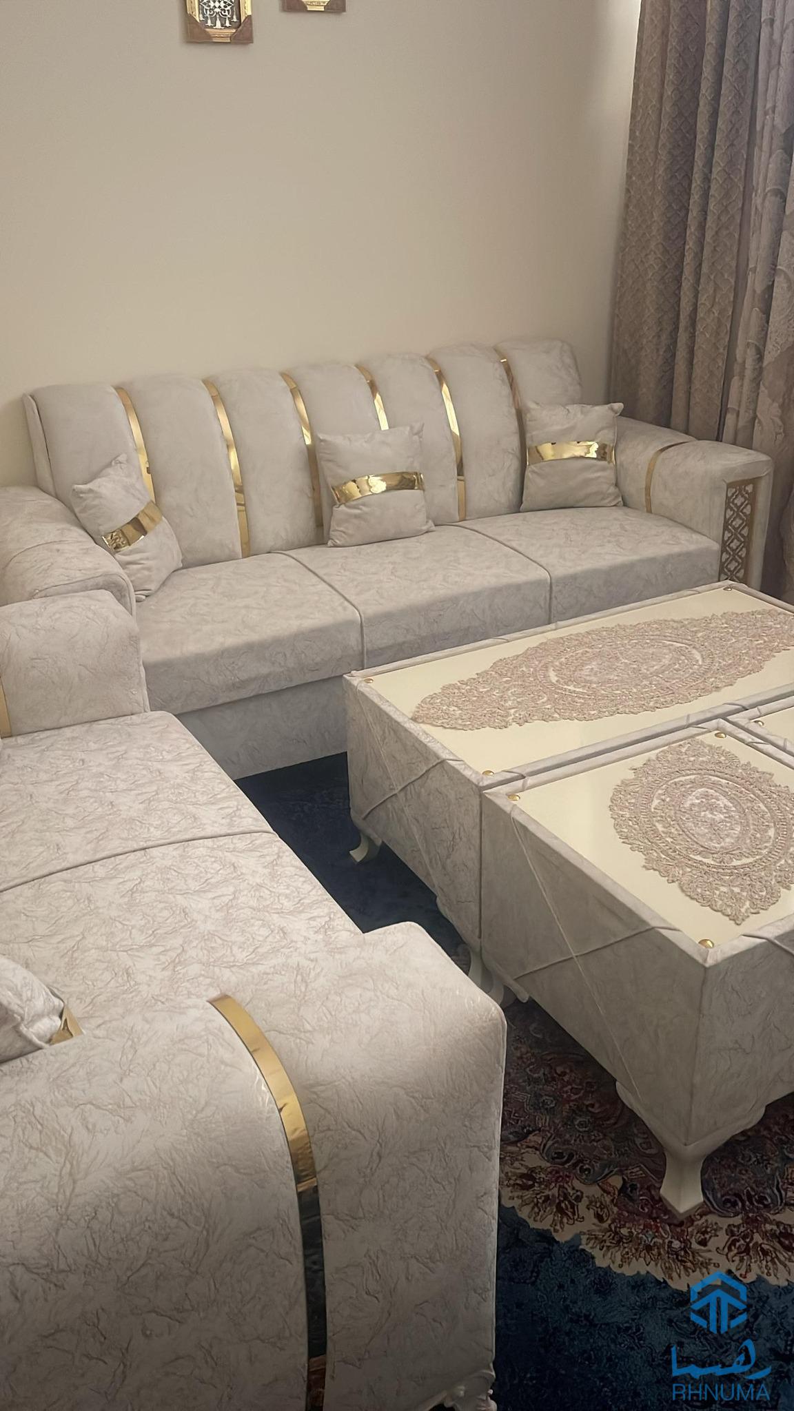 موبل فرنیچر سازی