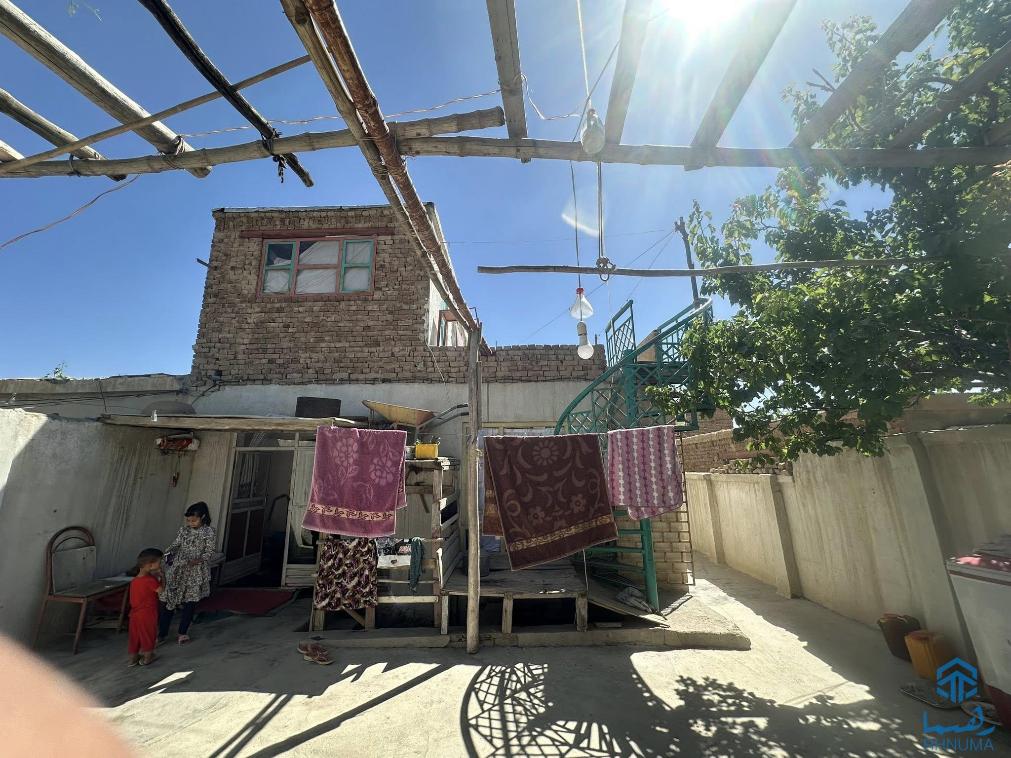 خانه  فروشی چهار اطاقه  دو نیم بسوه