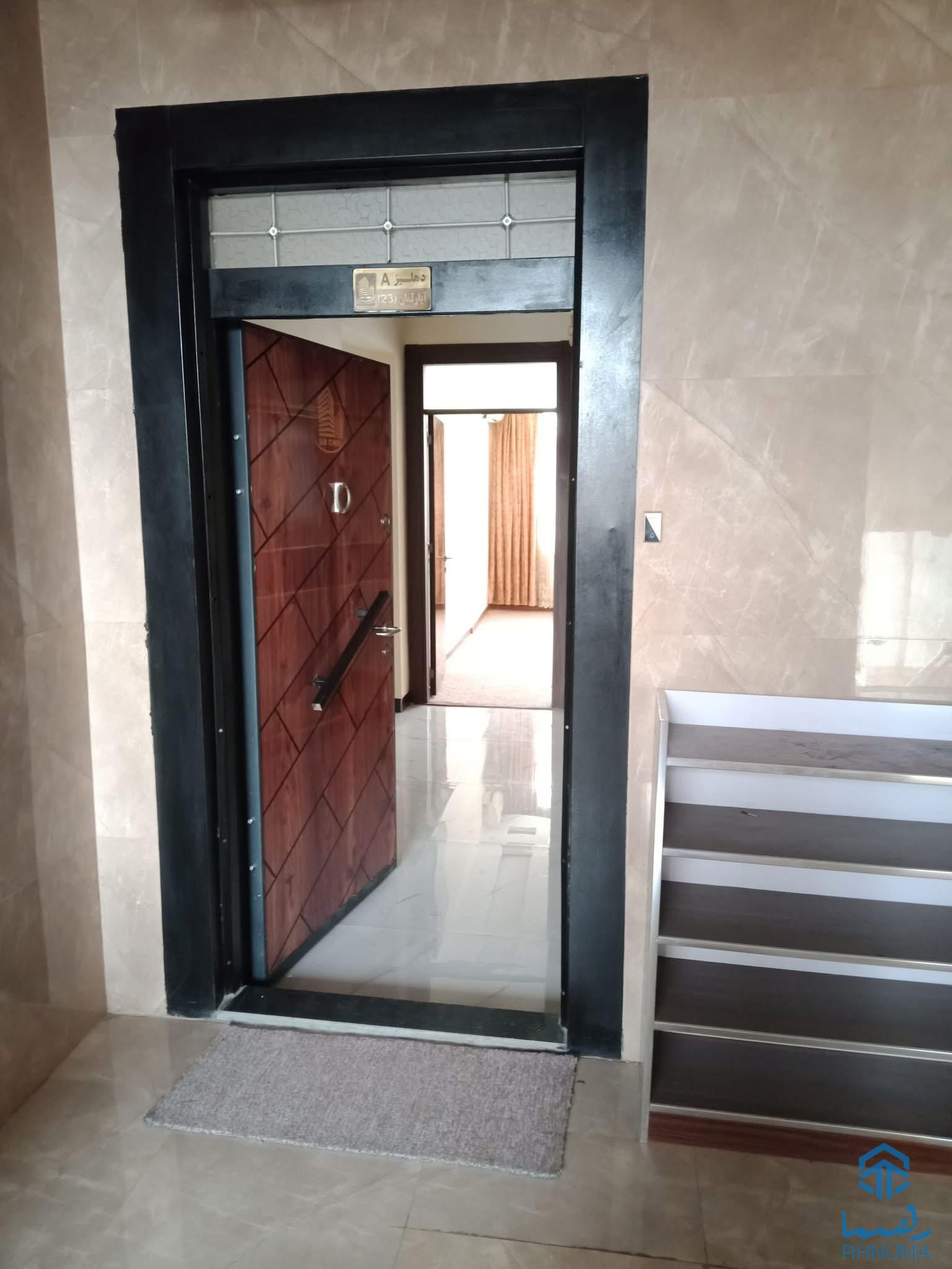 آپارتمان  چهار اطاقه گروی/