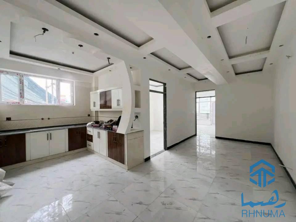 یکباب آپارتمان مفشن فروشی VIP سه‌اطاقه تخت بام دار