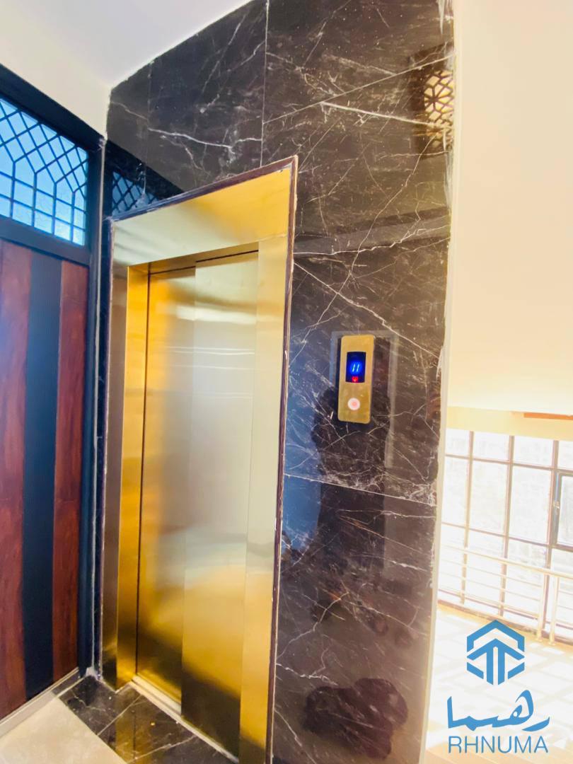 آپارتمانVIP  چهار اطاقه فروشی