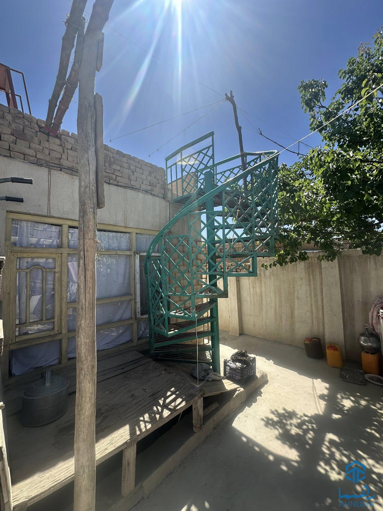 خانه  فروشی چهار اطاقه  دو نیم بسوه