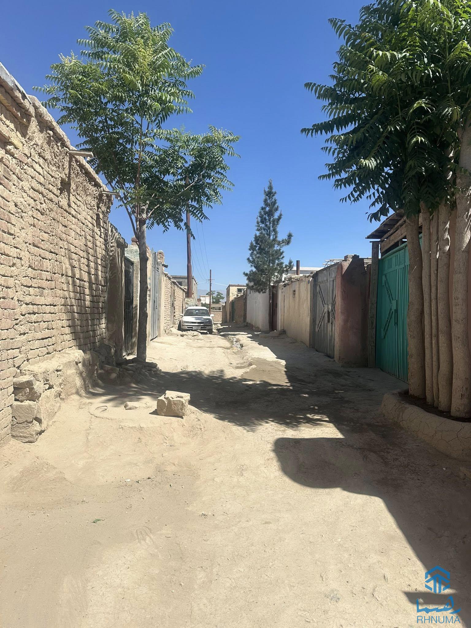 🏠خانه  فروشی چهار اطاقه  دو نیم بسوه