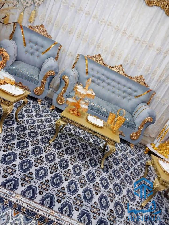 فروش یک سیت مبل  هفت نفره همراه سه دانه میز