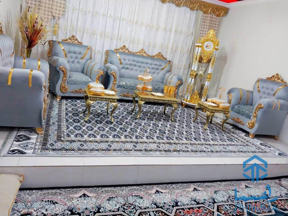 فروش یک سیت مبل  هفت نفره همراه سه دانه میز