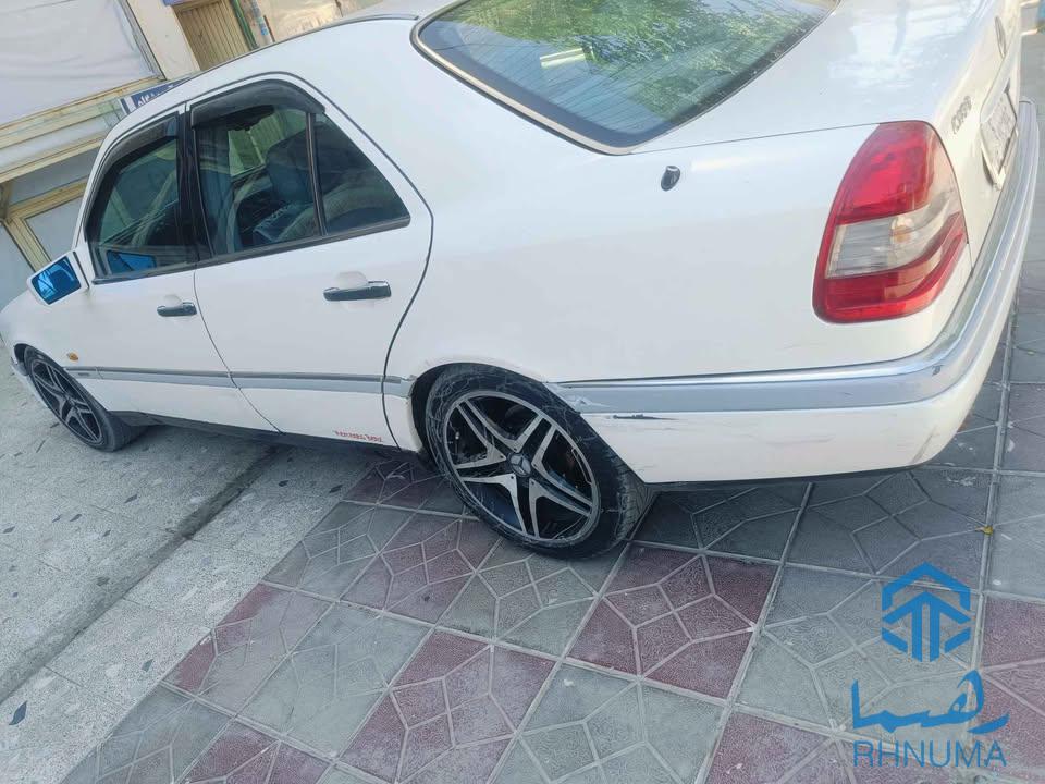 موتر فروشی