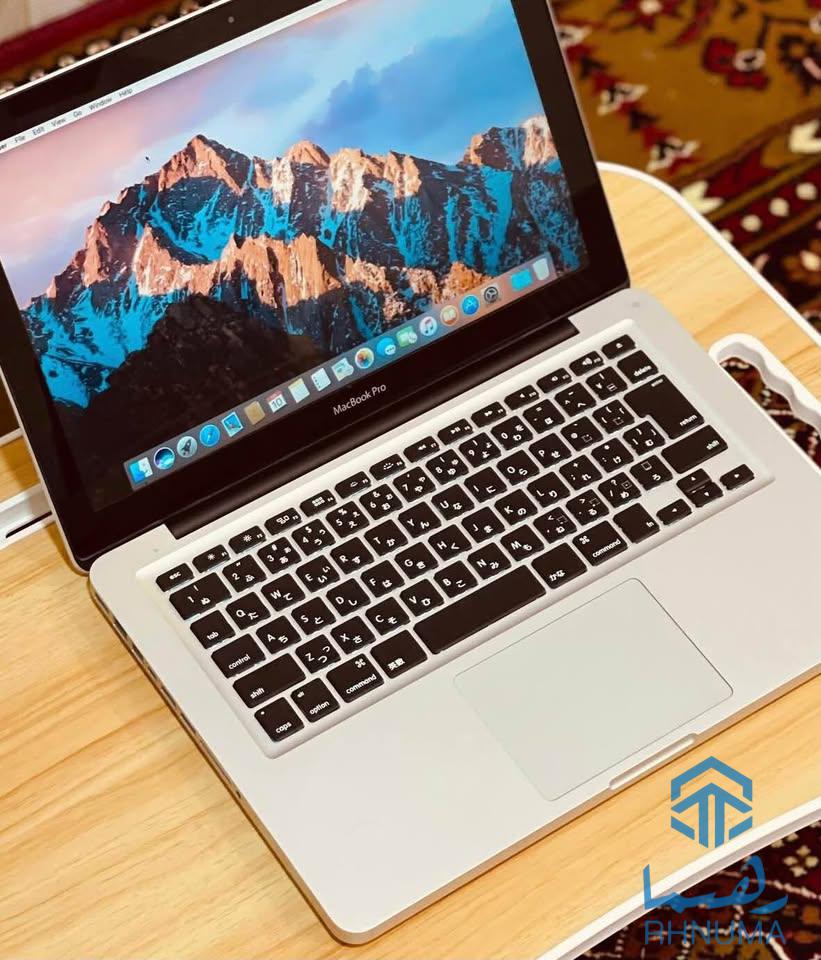 کمپنی آمریکایی اپل MacBook  Pro