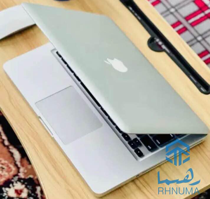 کمپنی آمریکایی اپل MacBook  Pro
