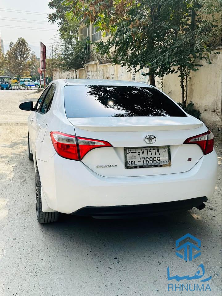 نوع موتر: تويوتا کرولا کانادایی مودل: 2015 پخته آپشن:اس کلاس‌ S class