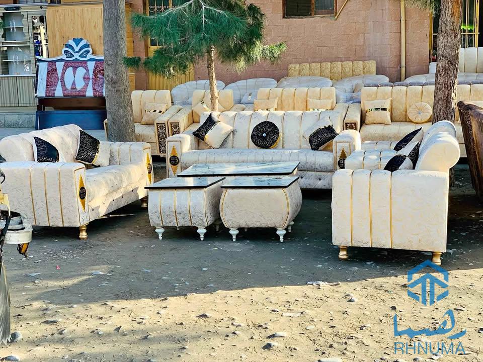 یک سیت کوچ مدل سال