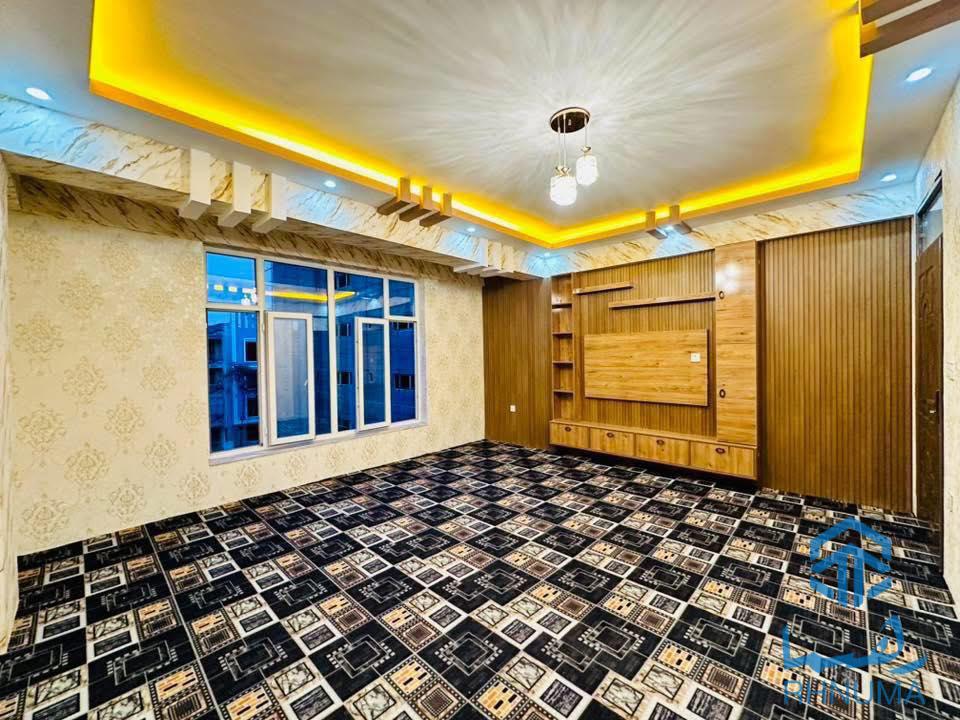آپارتمان فروشی سه اطاقه تخت بام دار  واقع سرک پنجم پروژه