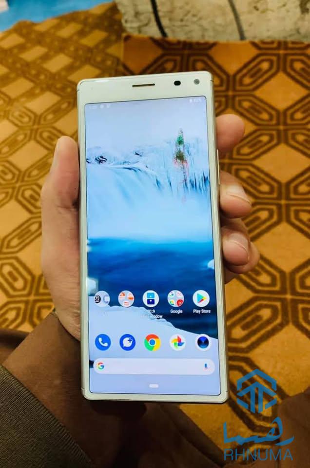 Sony Xperia 8