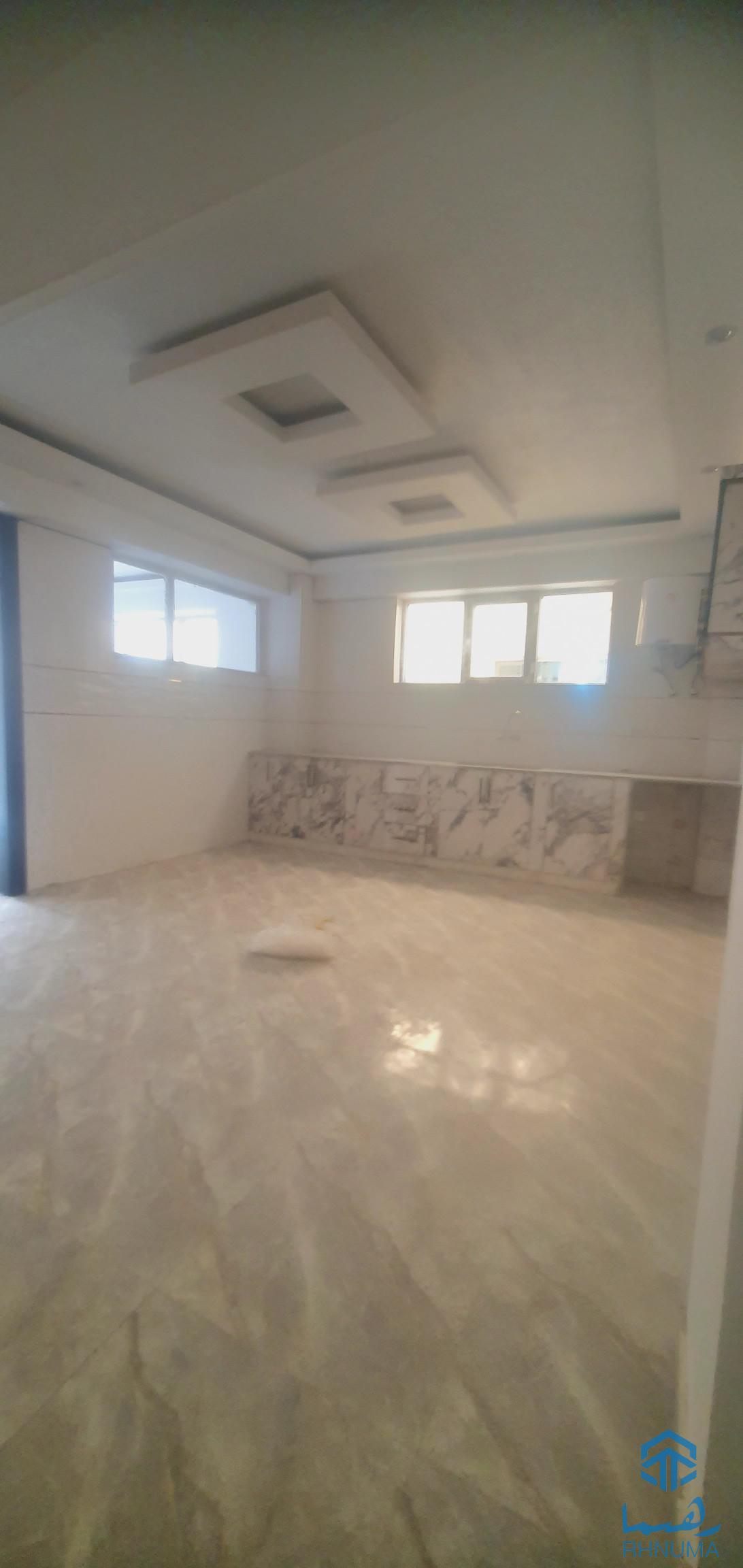🏠 آپارتمان سه اطاقه نو ساخت کرایی منزل دوم دارای