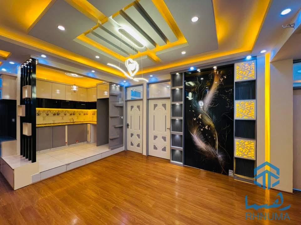 یک باب آپارتمان فروشی سه اطاقه منزل هشتم عاجل فروش