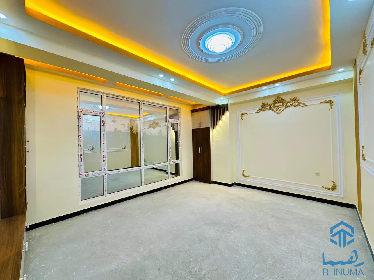 آپارتمان چهار اطاقه VIP فروشی