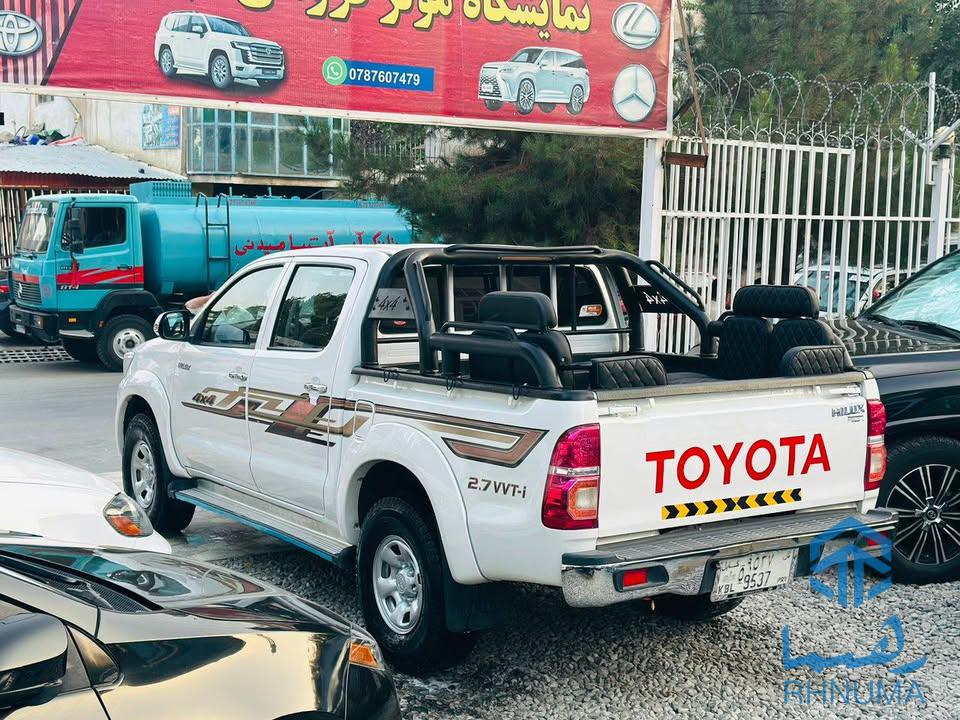 TOYOTA HILUX 2011 ✨️