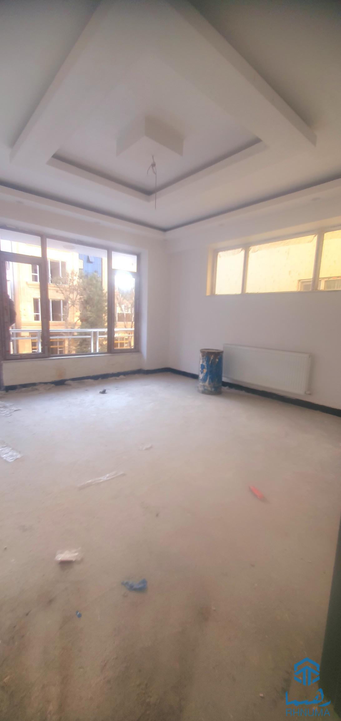 🏠 آپارتمان سه اطاقه نو ساخت کرایی منزل دوم دارای