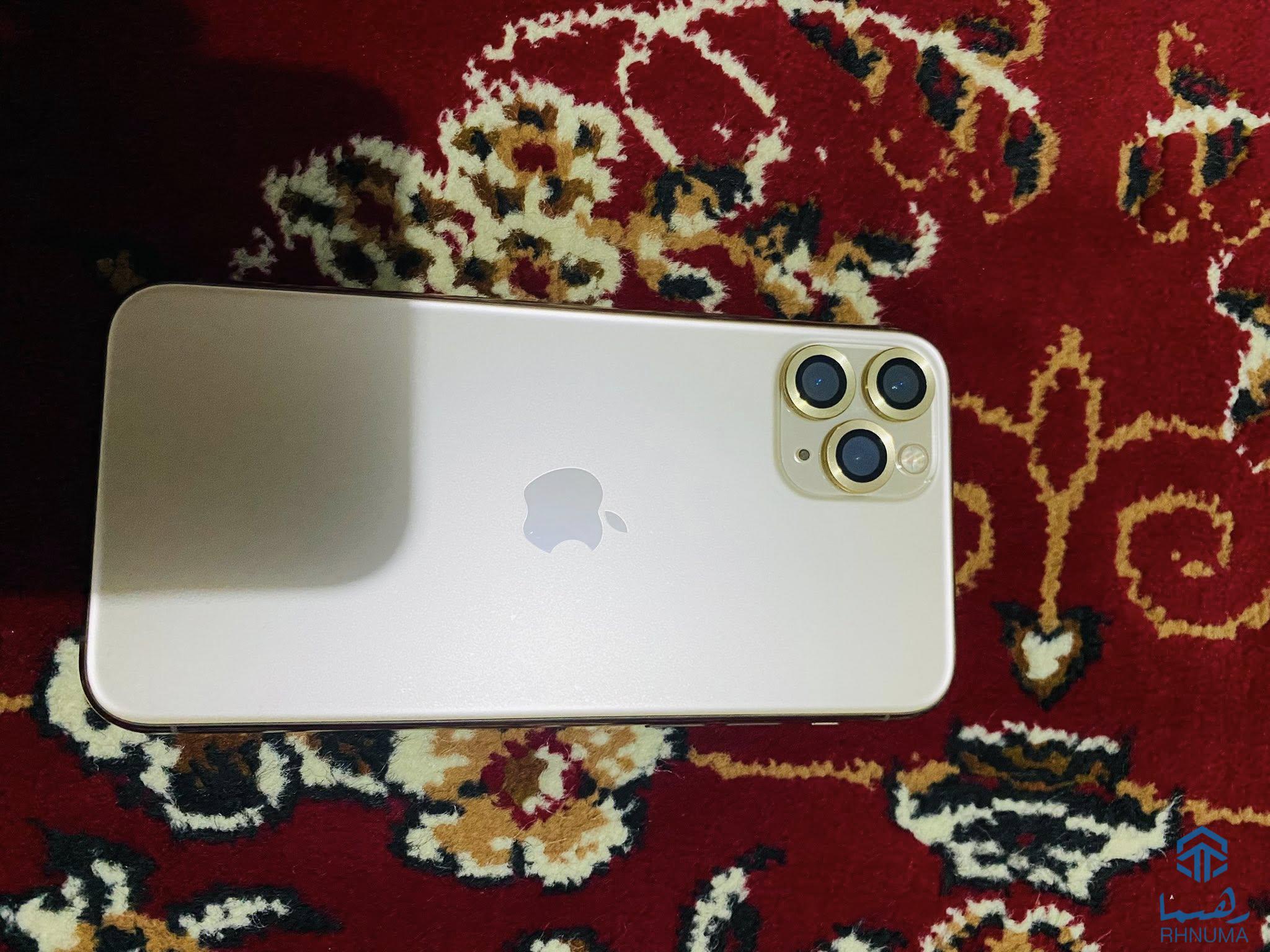 سلام علیکم ایفون یازده پرو 256 بتری هلت 99