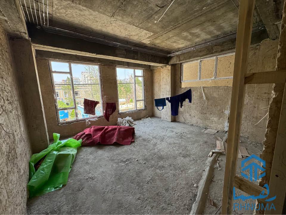 🏠 آپارتمان پیش فروش  با مساحت 120 متر مربع در بهترین موقعیت بازار لیسه مریم