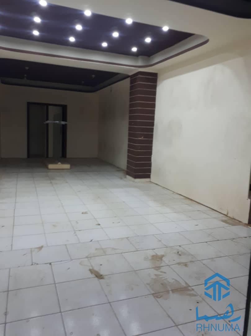 گرویی یک باب دوکان تجارتی