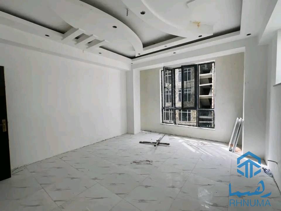 یکباب آپارتمان مفشن فروشی VIP سه‌اطاقه تخت بام دار
