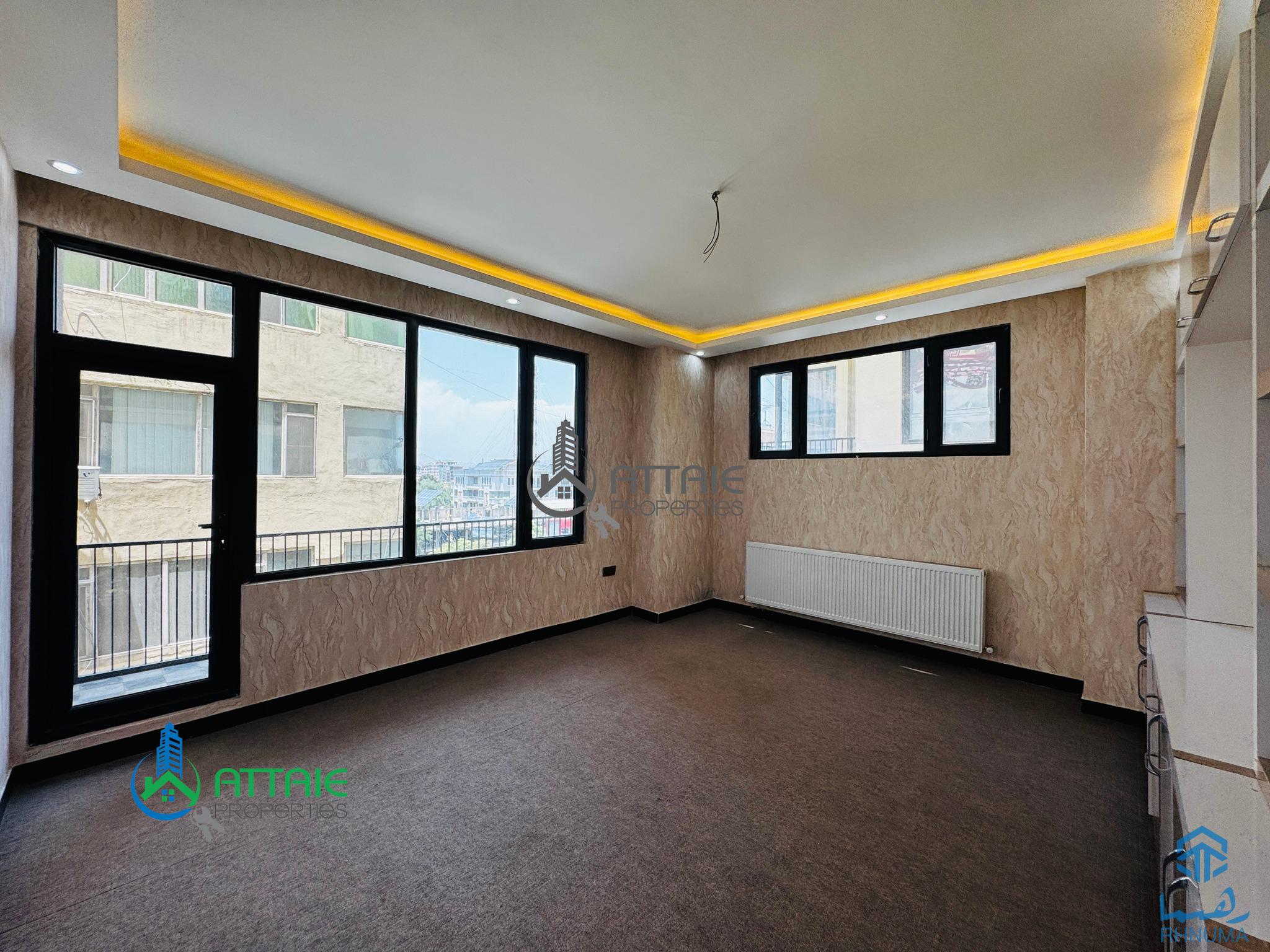 آپارتمان فروشی چهار اطاقه آفتاب رخ