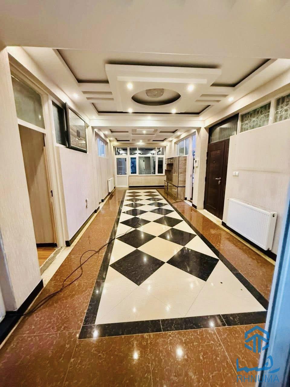 🏢 اپارتمان کرایی VIP 🔹مساحت 220 متر مربع