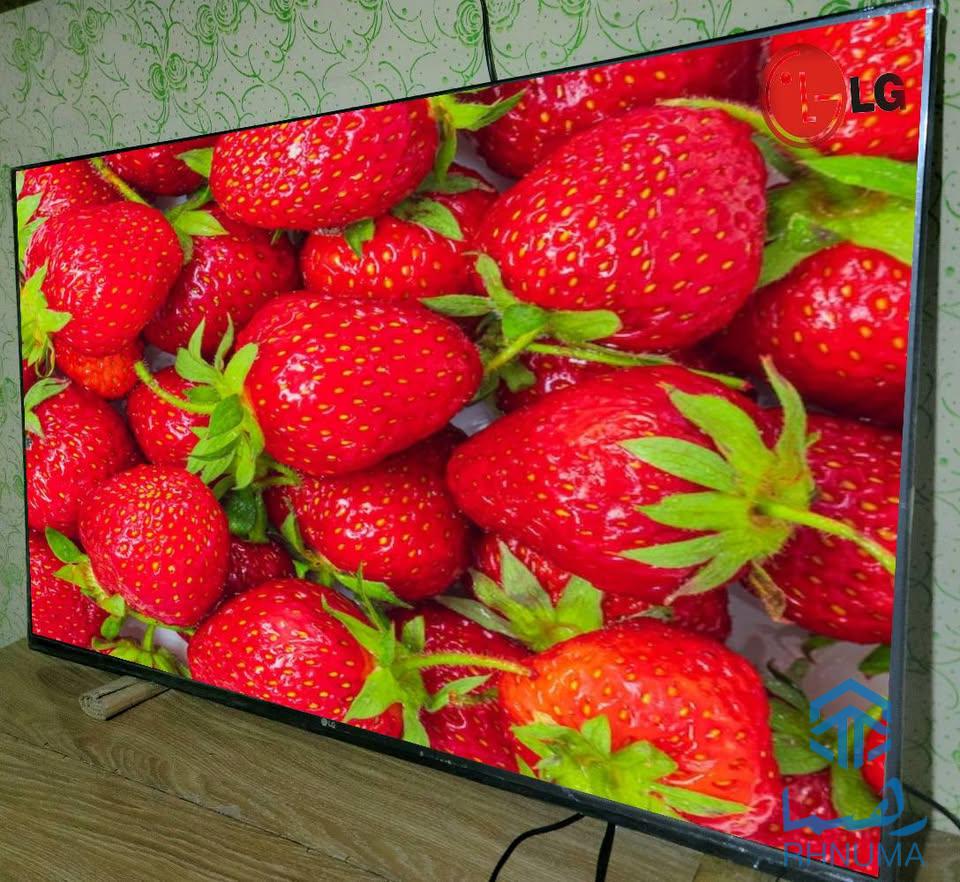 55 inch lg . Smart 4k pool clear LG QLED