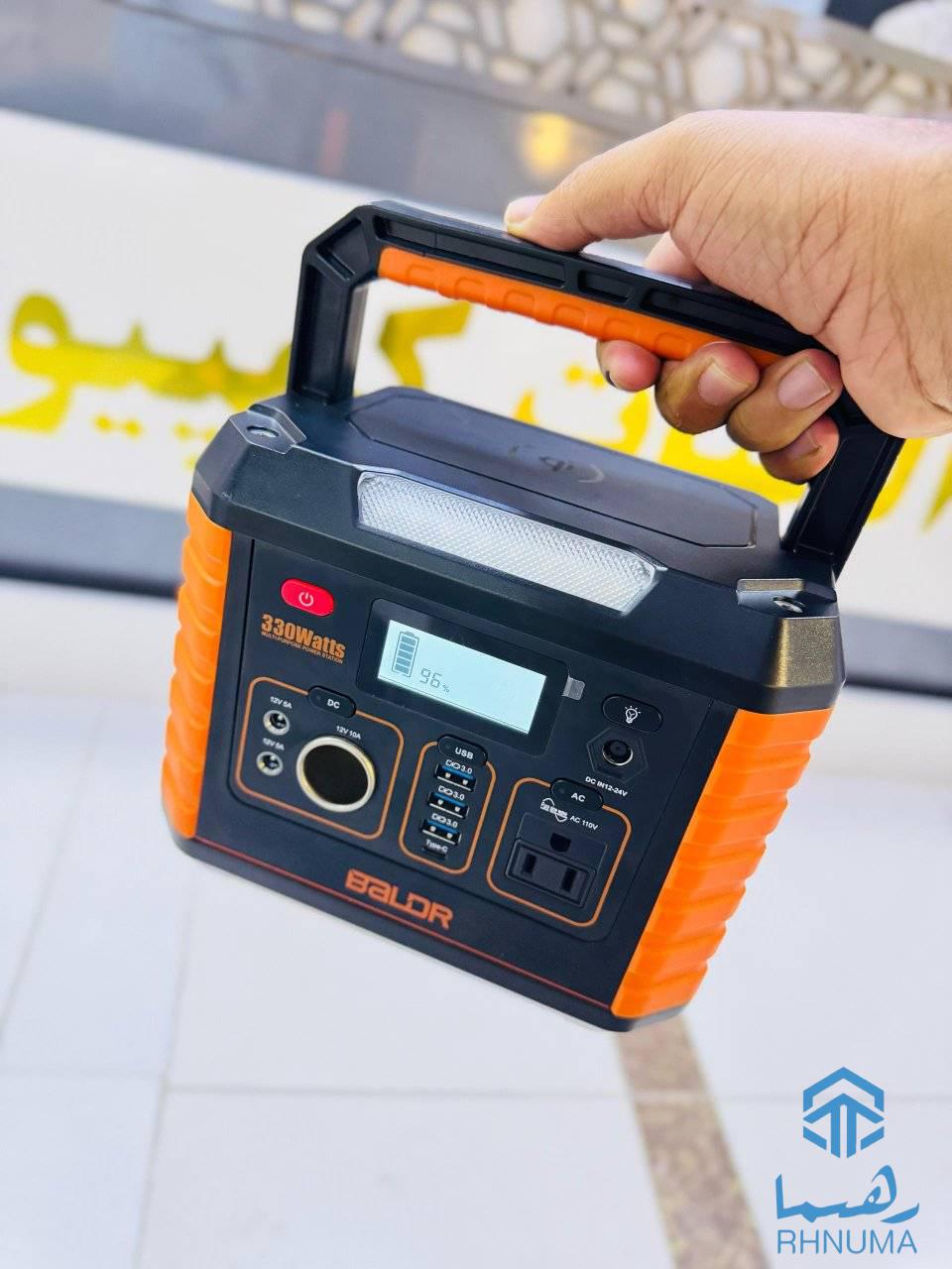 پاور بانک یا هم پاورستیَشن  که دارای 82500MAH میباشد