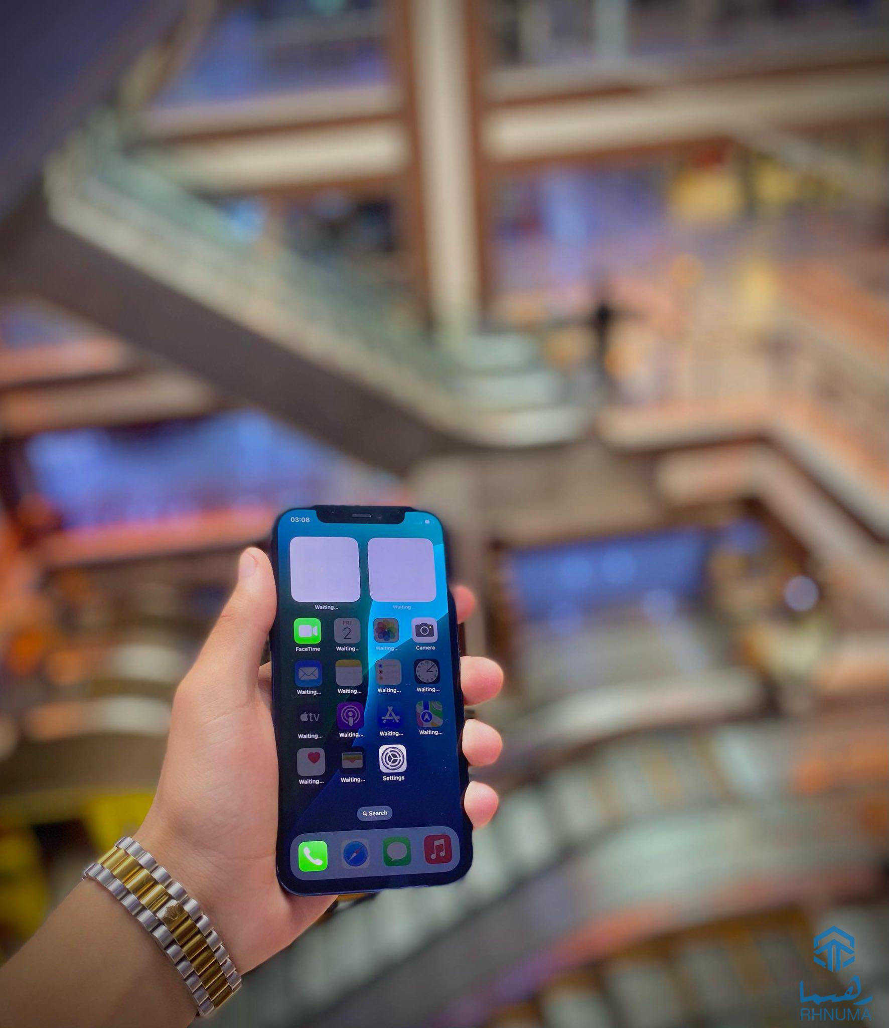 iPhone 12 📱