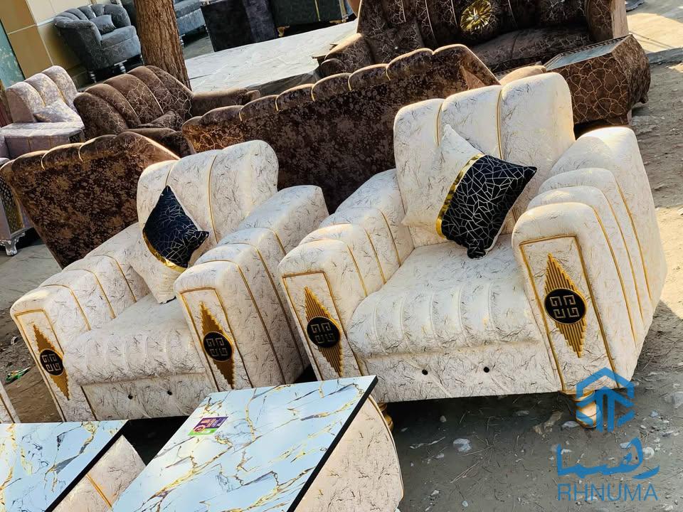 یک سیت کوچ مدل سال