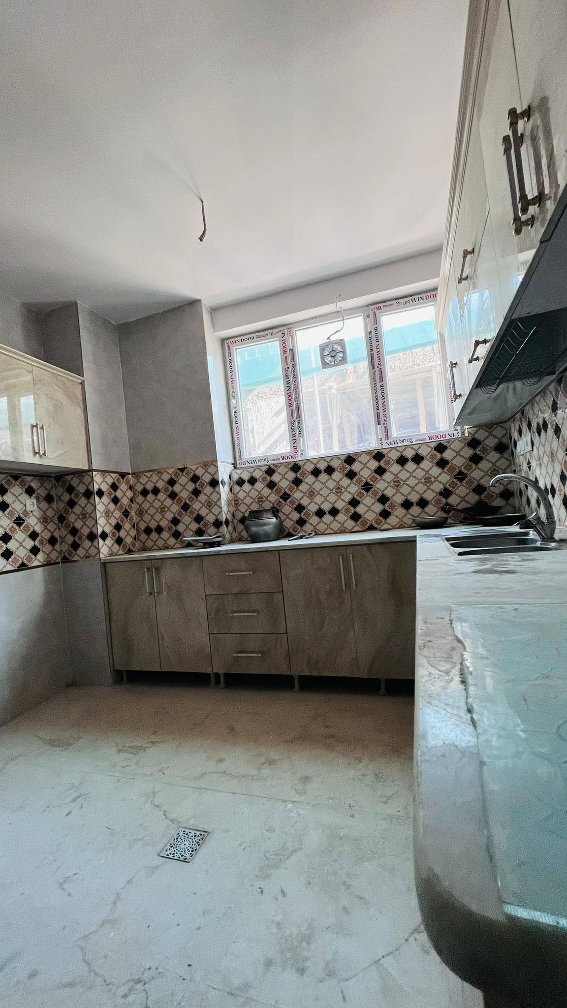🏡 آپارتمان نوساخت چهاراطاقه کرایی ✨