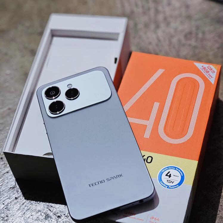 Spark 40  محصول عالی جدید تکنو با تخفیف عالی