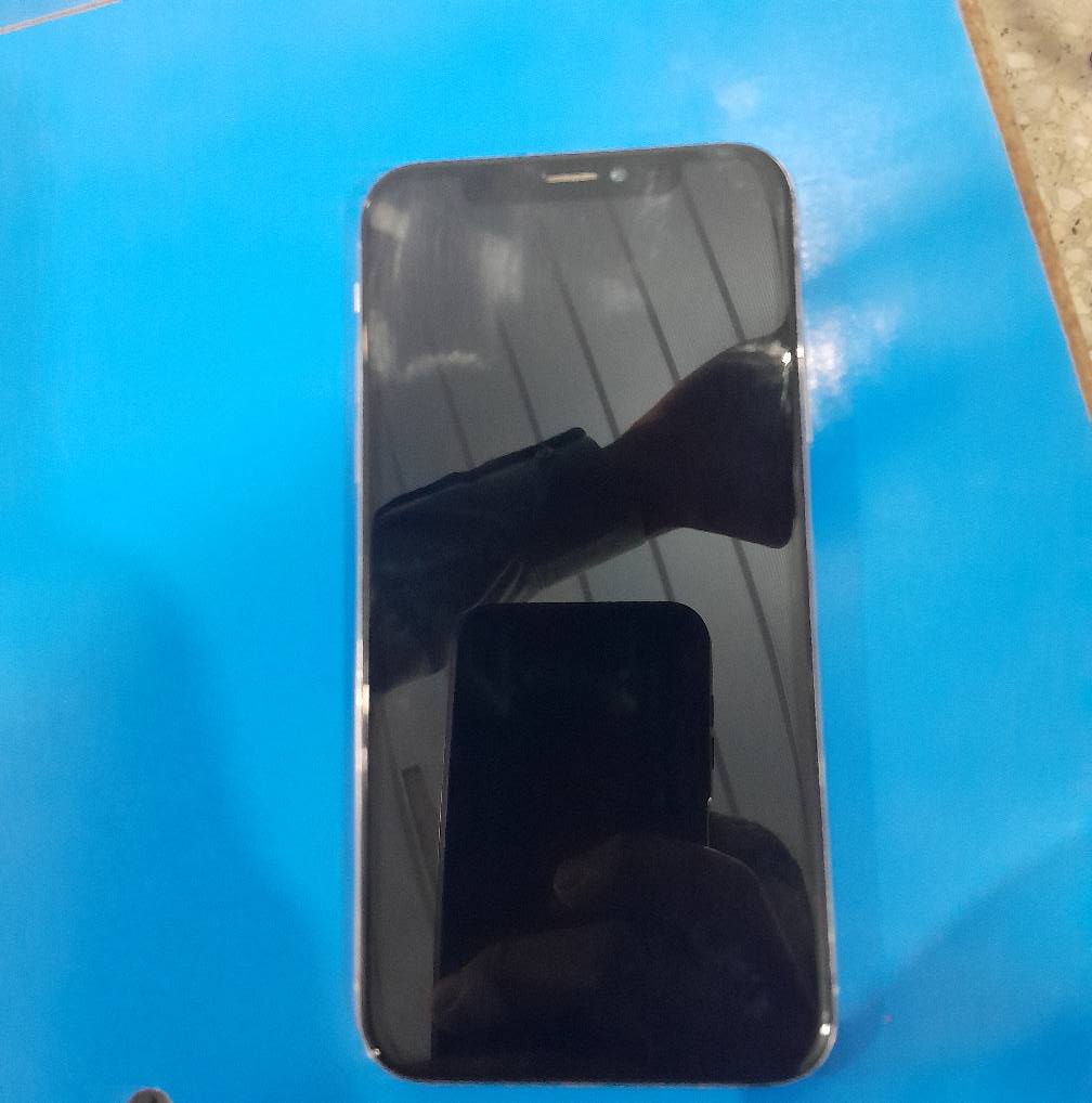 ایفون اکس