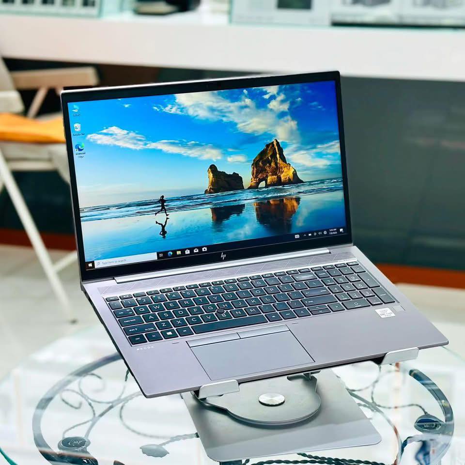 ‏🔹 HP ZBook 15 اینچ – قدرتمند، تچ اسکرین ، حرفه ‌ای 🔹