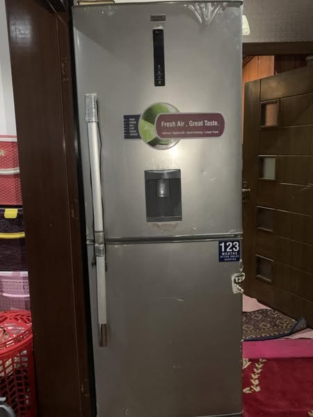 یخچال فروشی