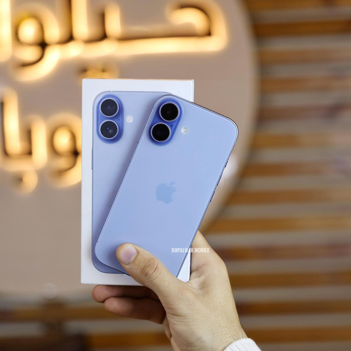 ما آیفون ۱۷ را به مناسب ترین قیمت به فروش گذاشته ایم. همانند سایر خدمات ما، آیفون ۱۷ نیز در کیفیت اصیل و معیاری آن، قابل دسترس است.