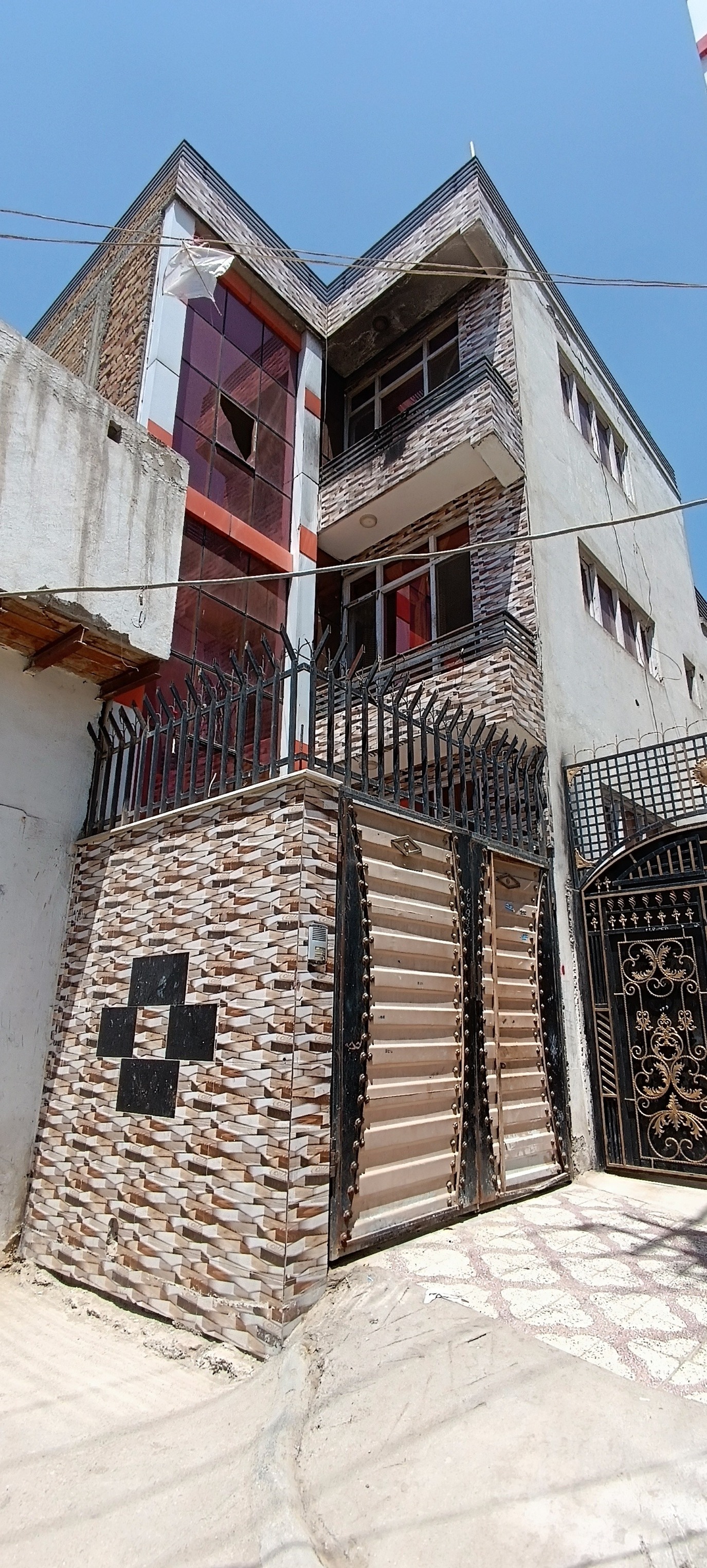 😱خانه فروشی😱