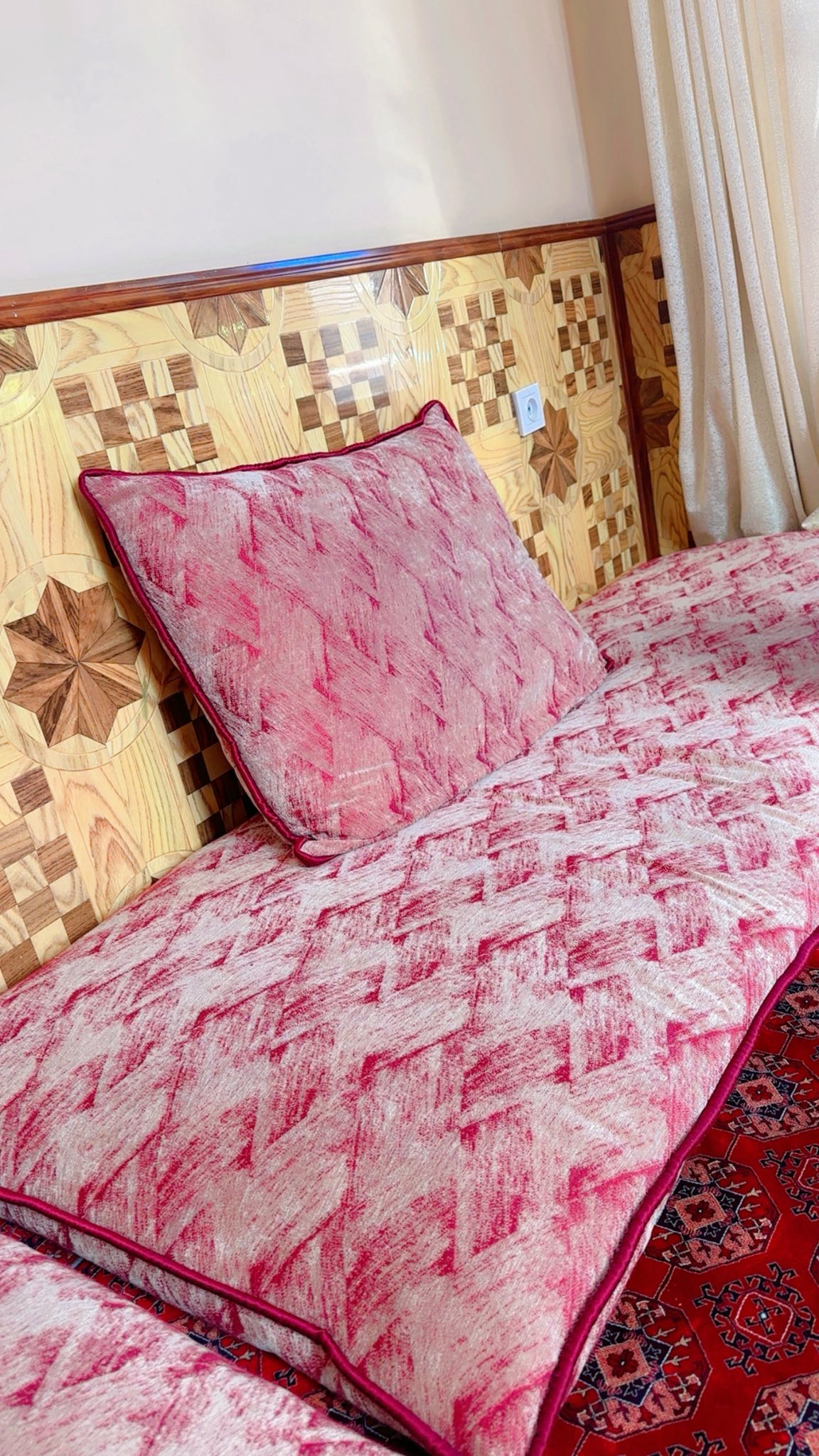پنچ پوش توشک