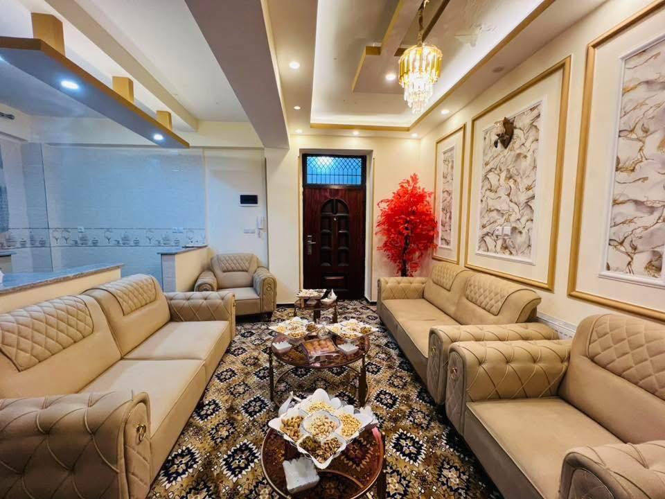 یک باب آپارتمان فروشی سه اطاقه