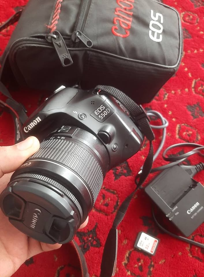 canon 550d camera  جدید کم استفاده شده کمره خانگی