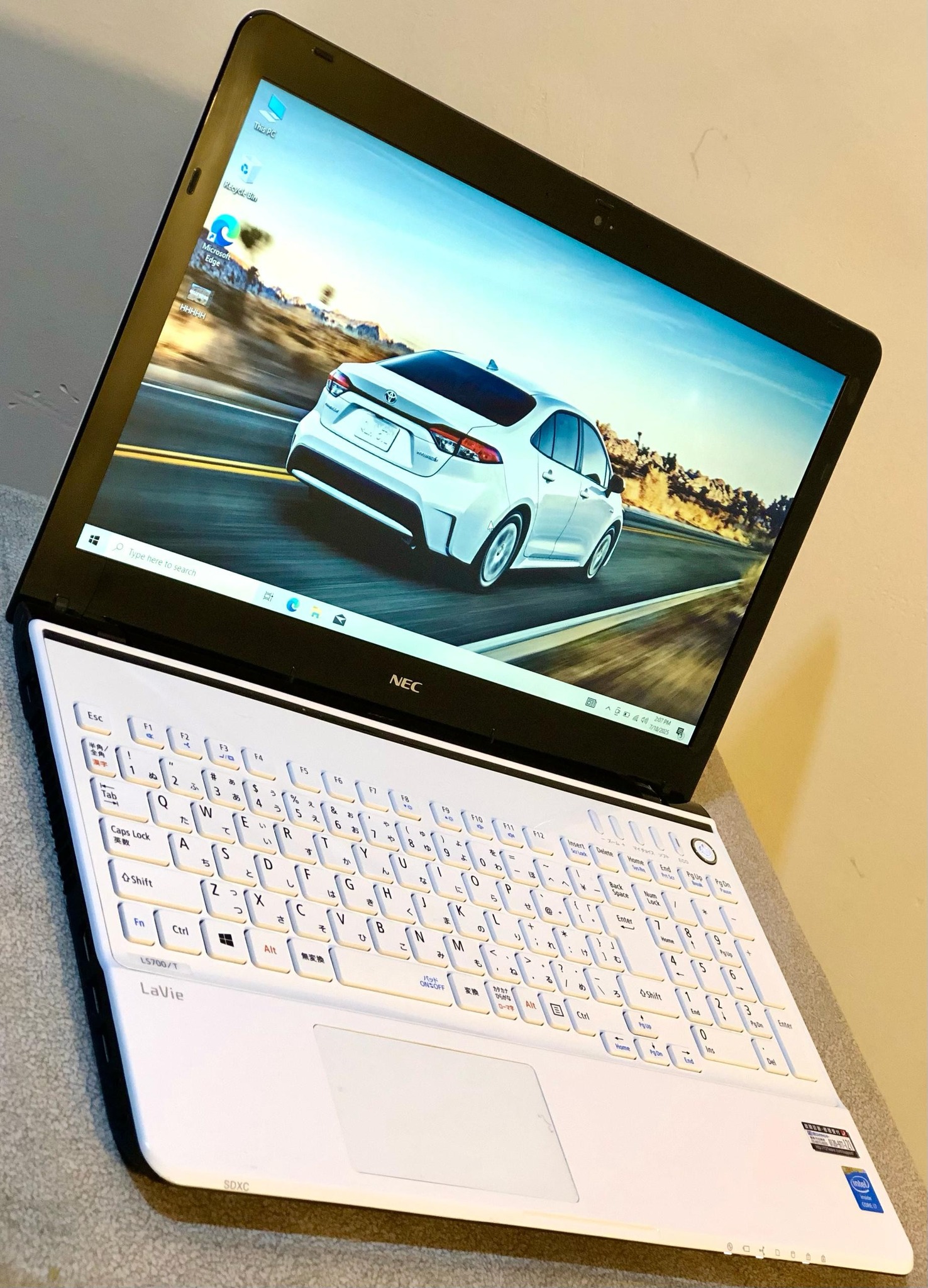 لپتاپ ذیل به این مشخصات به فروش میرسد.💻