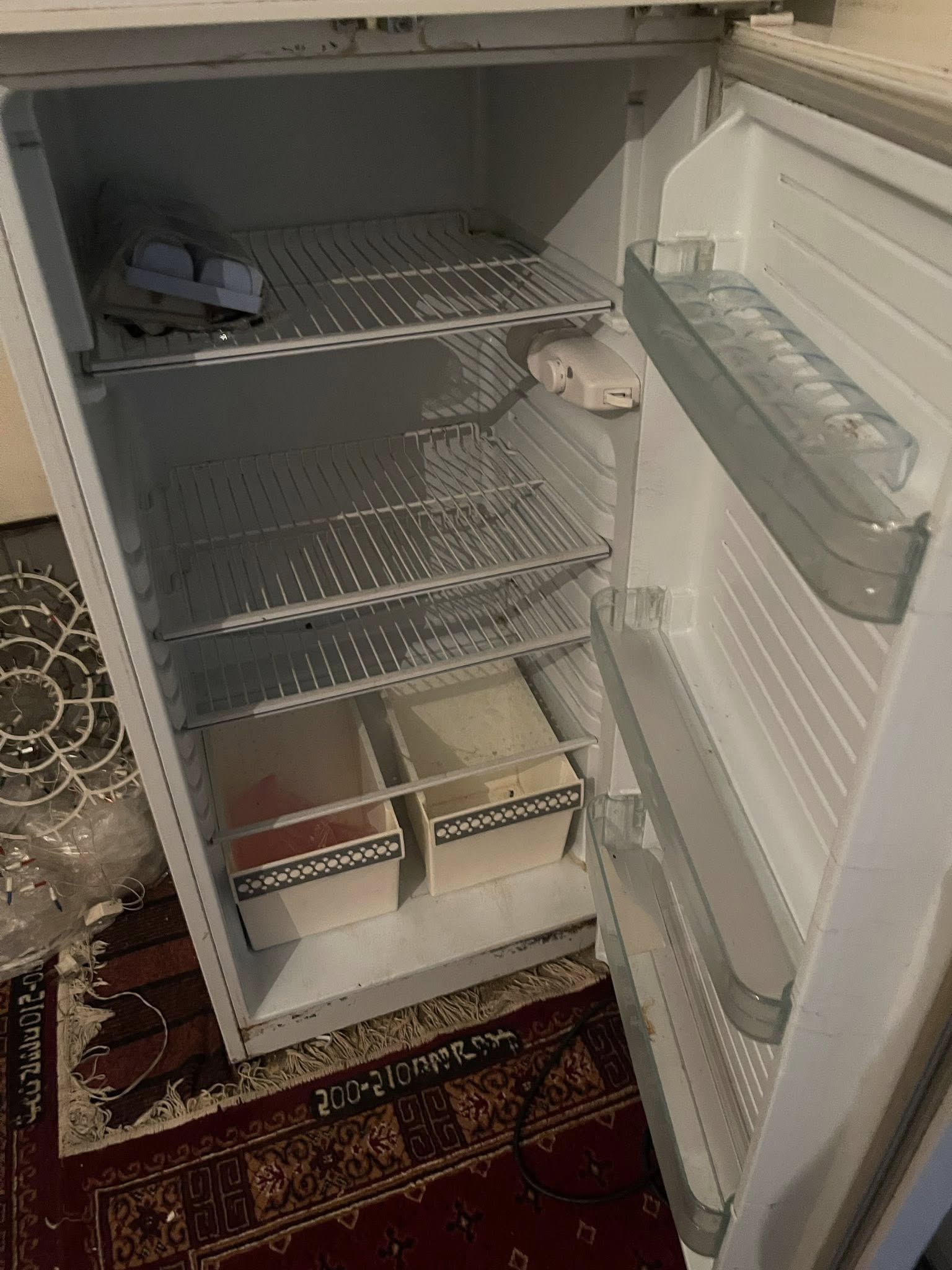 یخچال فروشی