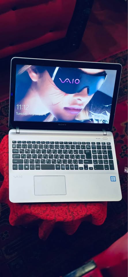 لپتاپ خاص برای برنامه هایی دفتری و محصلین.
