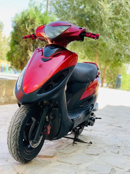 یک عراده موترسایکل سوزکی 125سی سی