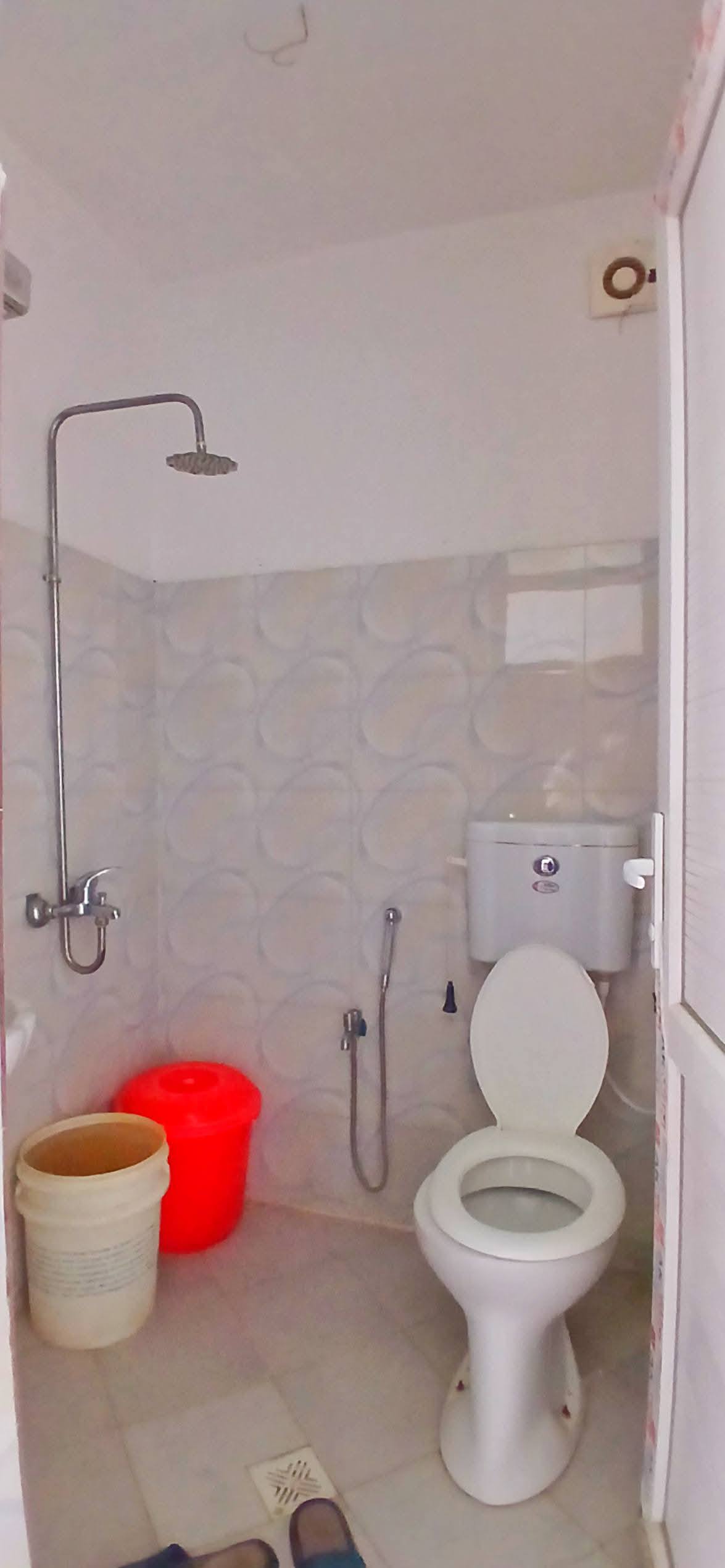 آپارتمان سه اطاقه کرایی