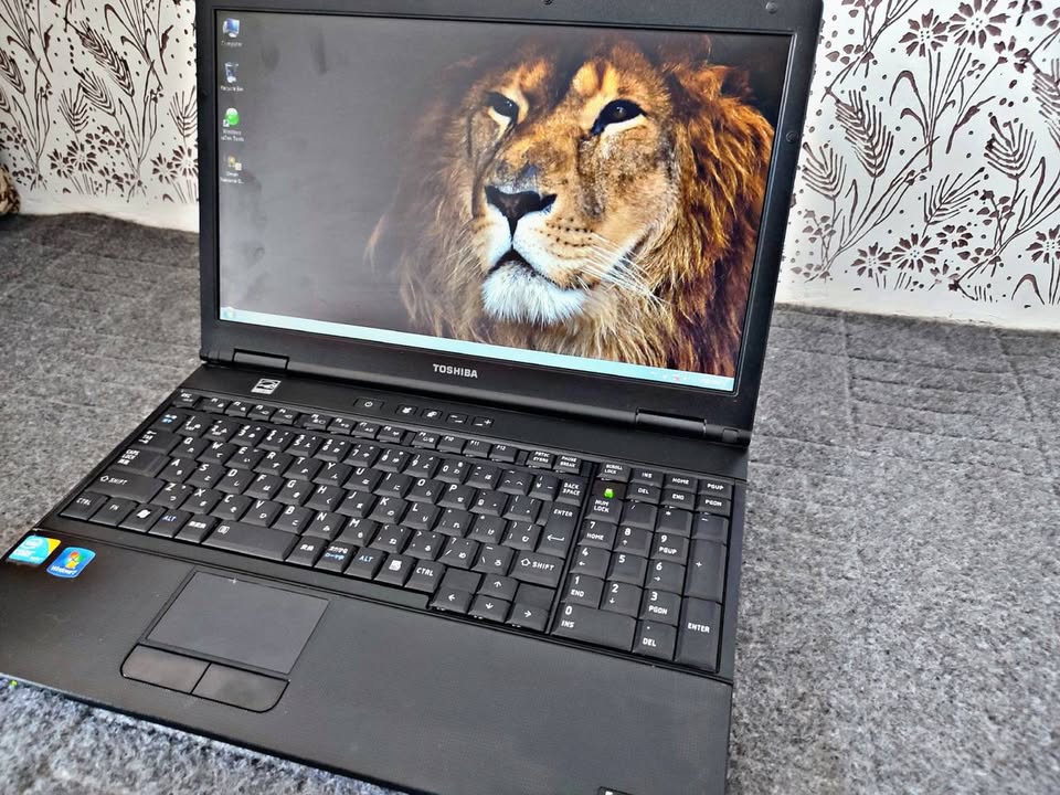بهترین کمپنی آمریکایی Toshiba مودل Dynabook