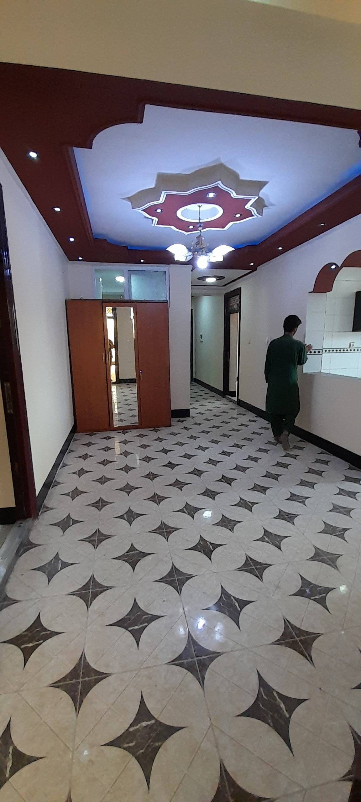 📢 آپارتمان پنج اطاقه کرایی