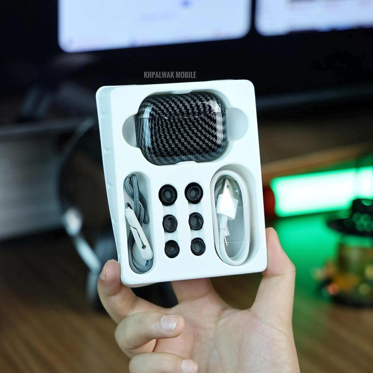 Green Lion 🦁 Wireless Earbuds