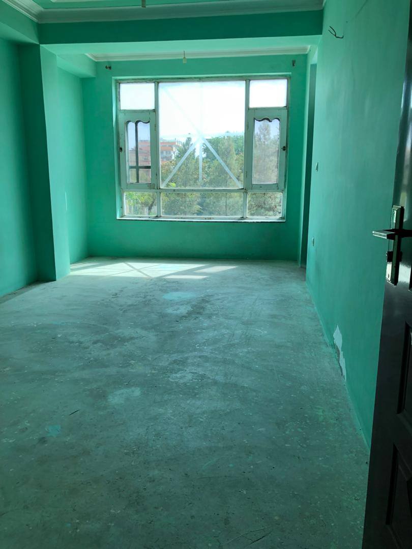 یک باب آپارتمان کرایی در بهترین موقعیت شهر کابل ناحیه یازدهم گولایی مسجد